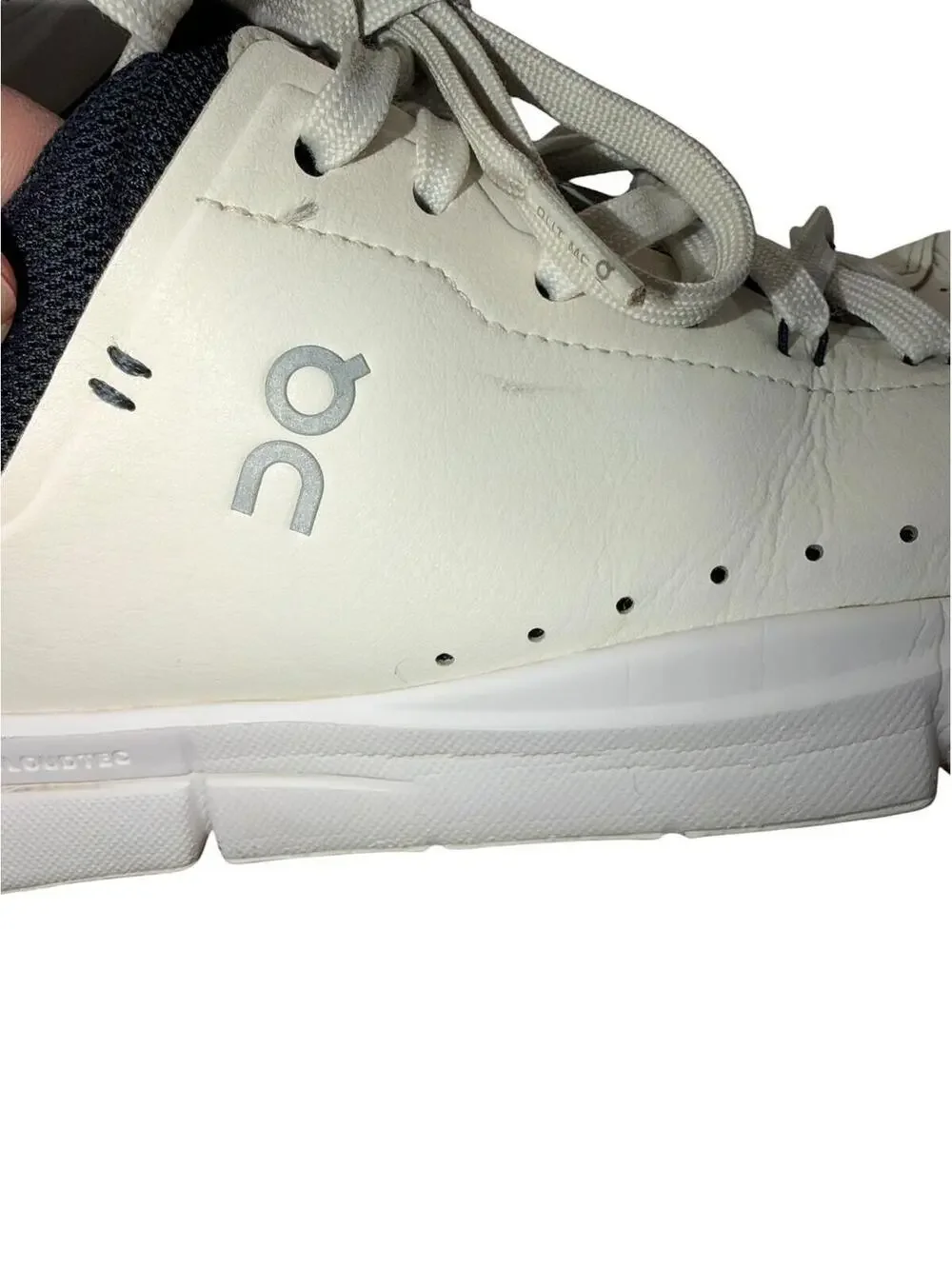 ON Running  The Roger Advantage Shoes White/Midnight,sz 9 tennis pickleball